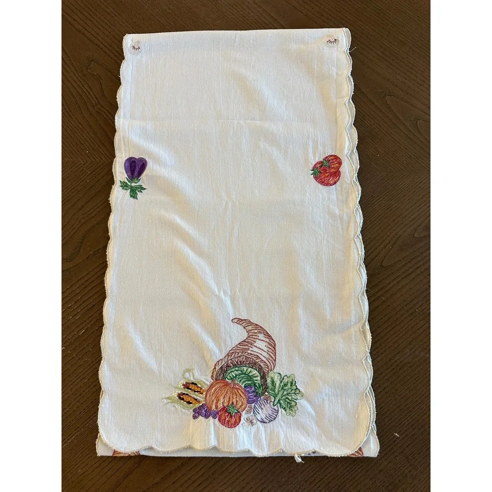 Vintage Embroidered Harvest Cornucopia Table Runner Scalloped Edge White 88x12